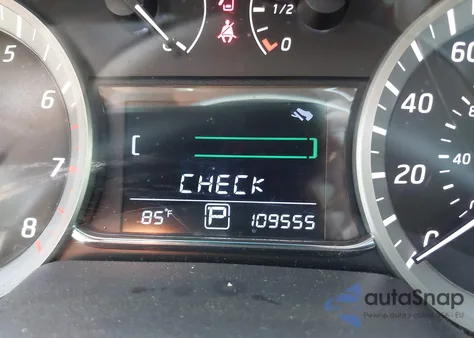 2014 Nissan Sentra Sr z USA, uszkodzony, nr VIN 3N1AB7AP2EY316020